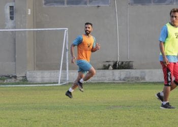 Para pemain Persipa Pati saat melakoni latihan rutin di Lapangan Jongke Sukoharjo, Wedarijaksa sore kemarin