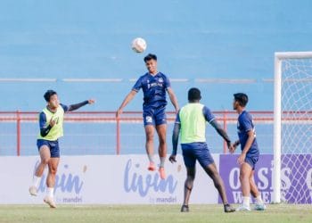 Pemain Persipa Pati latihan di SGBK Jepara