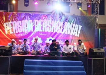 Launching tim Persipa Pati dengan sholawatan di GOR Pesantenan Pati