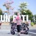 Wiwid Lestari salah seorang model saat tampil di acara Batik Pati Fashion Street di Alun-alun Pati.