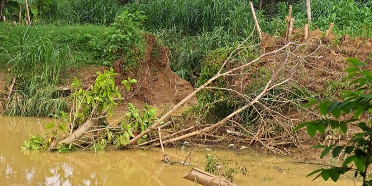 TangguI jeboI penyebab banjir.