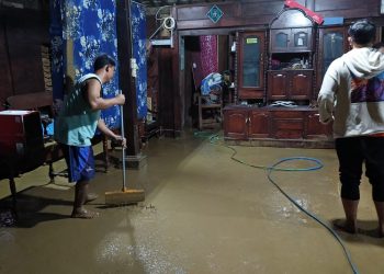 Banjir bandang di Desa Angkatan Lor Tambakromo Pati akibat Gunung Kendeng gundul.
