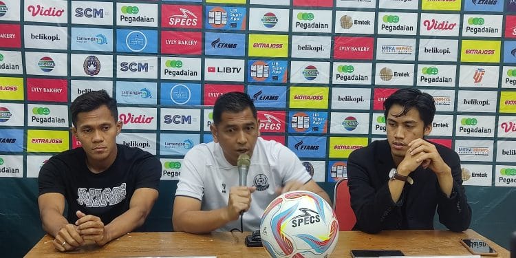 Pelatih Persipa Pati Jan Saragih menargetkan kemenangan di laga terakhir babak pendahuluan Liga 2 menghadapi tuan rumah Persela Lamongan