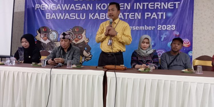 Bawaslu Pati mengajak wartawan melakukan pengawasan partisipatif terhadap konten sosial media di masa kampanye Pemilu 2024.