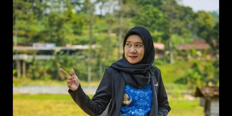 Yuni Dyah Kusumastuti, guru SDN Sampok Gunungwungkal Pati