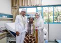 Prosesi ijab Kabul pernikahan Mahardika Ian Pratama dan Windy Siskha Meilani berlangsung di ruang rawat inap RS Keluarga Sehat.