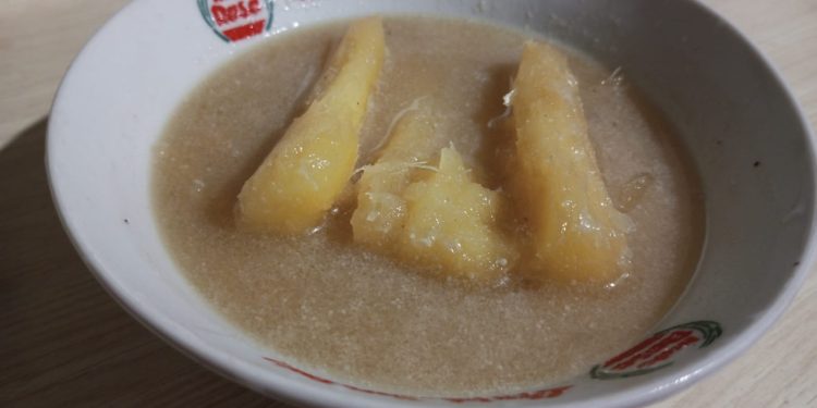 Kolak singkong lezat dan bikin kenyang bisa jadi alternatif di tengah harga beras yang tinggi.