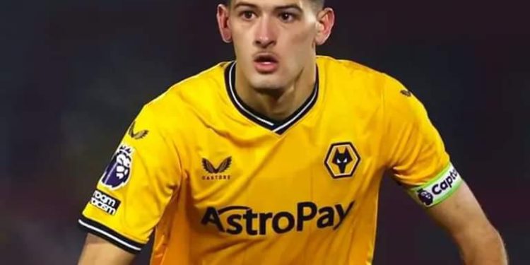 Justin Hubner saat membela tim Wolferhampton.