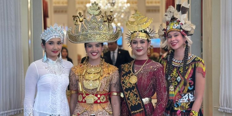 Pelantikan Presiden 2024 : Gadis Pati Karina Moudy Jadi Penyambut Tamu Kenegaraan di Istana