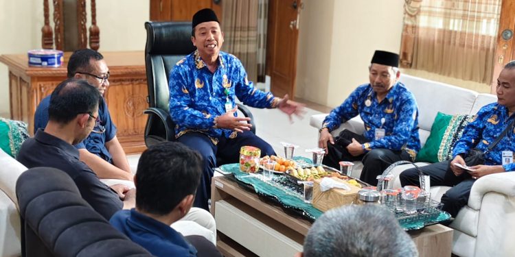 Bupati Rembang Belum Tandatangani Rekomendasi UMSK, Perwakilan Buruh Berikan Masukan