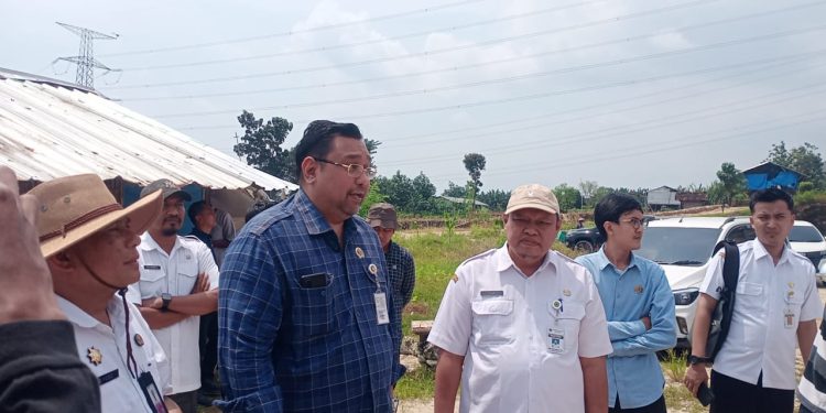 Ketua Komisi C DPRD Pati Joni Kurnianto mendesak pembentukan tim gabungan untuk tutup tambang.