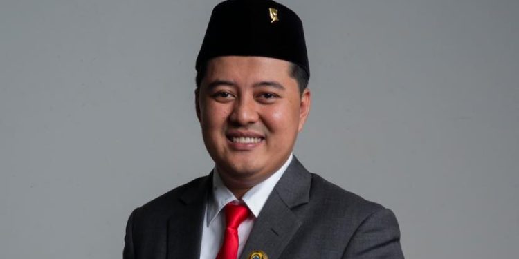 Anggota DPRD Pati Danu Ikhsan menyampaikan masukan kepada Dishub Pati.
