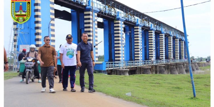 Debit Air di Bendung Wilalung Siaga Merah, Bupati Kudus Imbau Warga Waspada