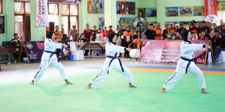 Anggota DPRD Pati didorong untuk menjadi pembina cabang olahraga di Kabupaten Pati untuk memaksimalkan pembinaan atlet.