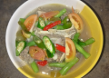 Asem-asem daging kambing yang gurih dan segar.
