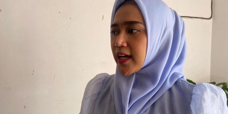 Anggota Komisi B DPRD Pati Yetti Kristianta berbicara tentang dampak pabrik pakan ikan yang bakal dibangun di Pati.