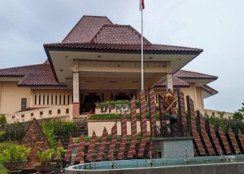 Kantor DPRD Kabupaten Pati di Jalan Dr Wahidin.