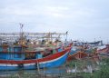 Kapal-kapal penangkap ikan berlabuh di area TPI Juwana Pati.