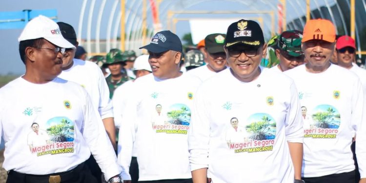Hari Lingkungan Hidup 2025 : Pemkab Pati Tanam 38 Ribu Mangrove, Cegah Abrasi