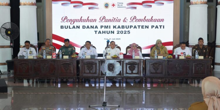 Pengukuhan pengurus bulan dana PMI Kabupaten Pati.