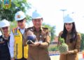 Bupati bersama Wakil Bupati Kudus meresmikan jembatan karangsambung.