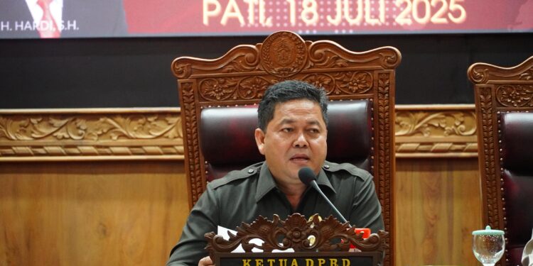Ketua DPRD Pati Ali Badrudin.