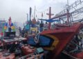 Kapal penangkap ikan terbakar saat tambat di kawasan pelabuhan perikanan Juwana.