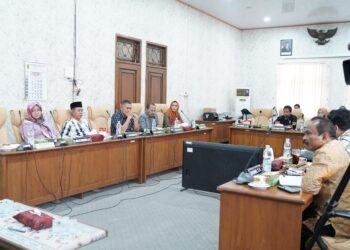 Rapat pansus hak angket DPRD Pati juga menyoroti masalah penarikan guru bahasa inggris.