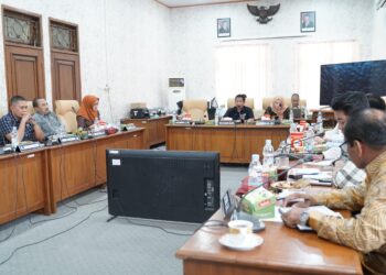 Rapat pansus hak angket DPRD Pati menyoroti mutasi dokter di RSUD Soewondo secara berulang.