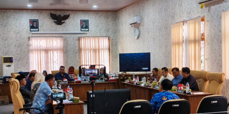 Suasana rapat pansus hak angket DPRD Pati.