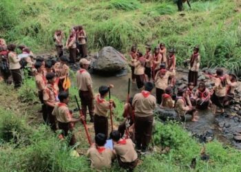 Yayasan As-Salafiyah Desa Lahar, Kecamatan Tlogowungu, Kabupaten Pati, mengadakan kemah bakti dalam rangka memperingati Maulid Nabi Muhammad SAW.