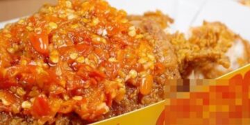 Ilustrasi sambal bawang untuk pelengkap ayam geprek.