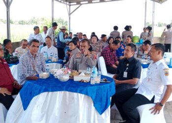 Anggota Komisi B DPRD Pati turut serta dalam kegiatan tanam jagung Polresta Pati.