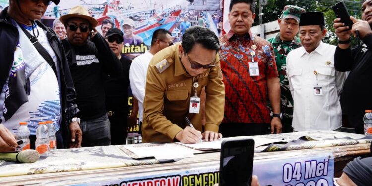 Ketua DPRD Pati: Semua Upaya Akan Dilakukan Agar Aspirasi Nelayan Mendapat Tanggapan Positif dari Pusat