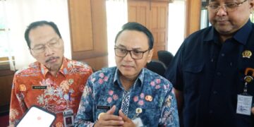 Ratusan Hektare Tambak Terdampak Rob, DPRD Pati Minta Pemkab Bertindak