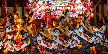 Ketua DPRD Pati Apresiasi Penampilan Sendratari Sapi Pragolo di TMII